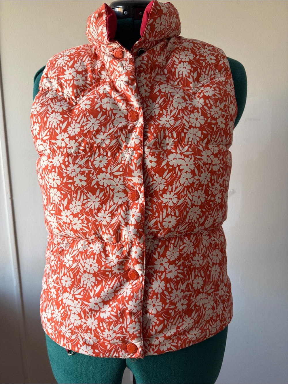 American Eagle Outfitters Women's Floral Puffer Vest - Reversible